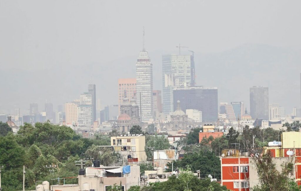 CONTAMINACIÓN ATMOSFÉRICA EN LA CIUDAD DE MÉXICO